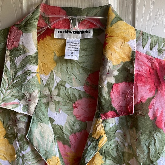 NWOT CATHY DANIELS LIGHTWEIGHT FLORAL PRINT BLOUSE SZ 2X - Picture 3 of 8